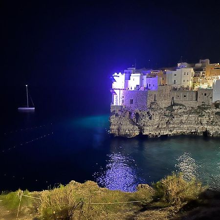 Amare Il Mare Bed & Breakfast โปลีญาโนอามาเร ภายนอก รูปภาพ