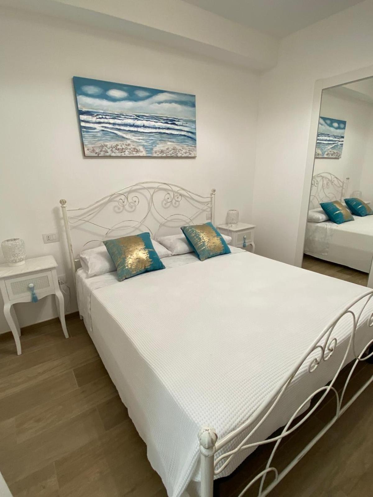 Amare Il Mare Bed & Breakfast โปลีญาโนอามาเร ภายนอก รูปภาพ