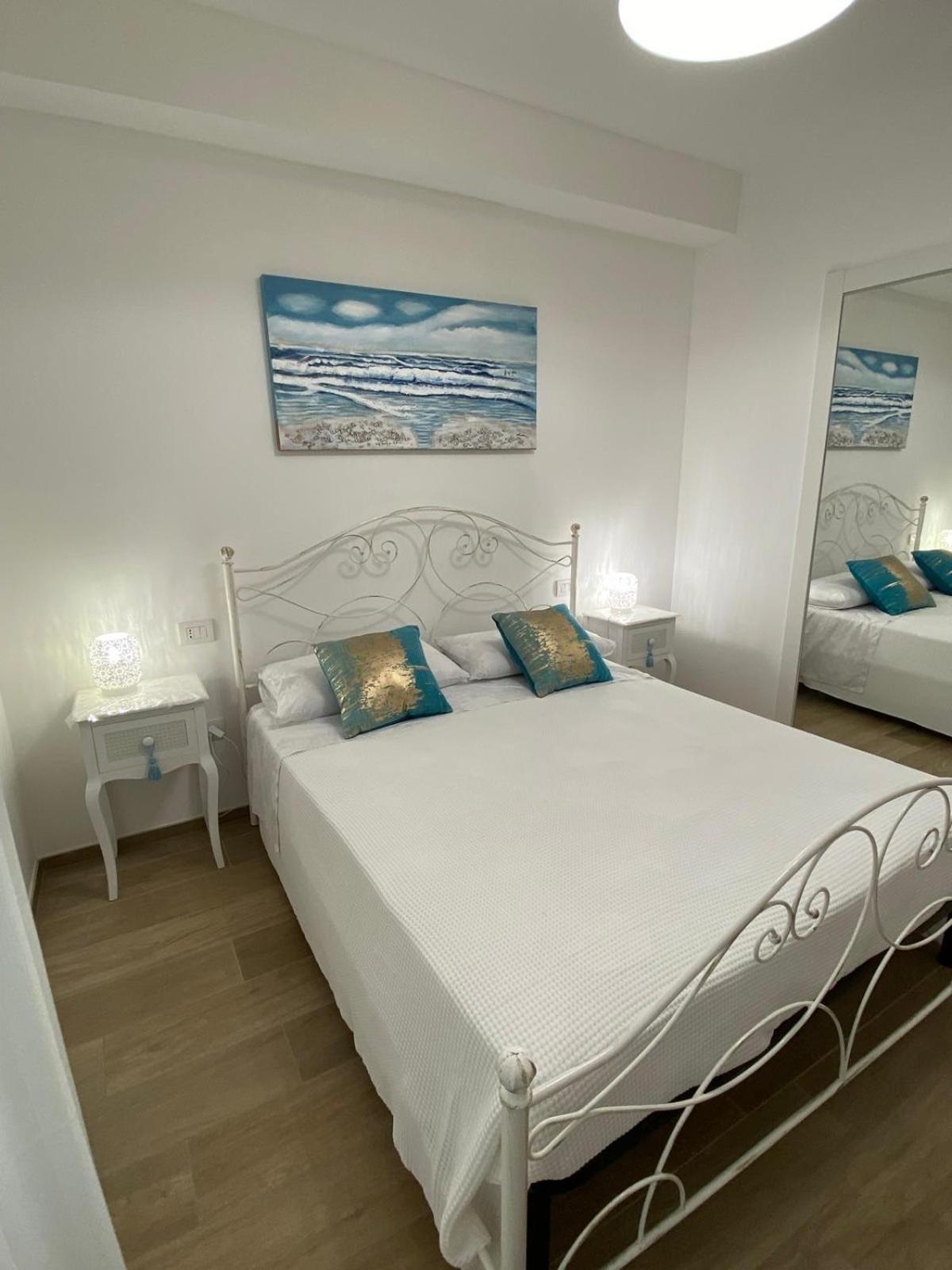 Amare Il Mare Bed & Breakfast โปลีญาโนอามาเร ภายนอก รูปภาพ